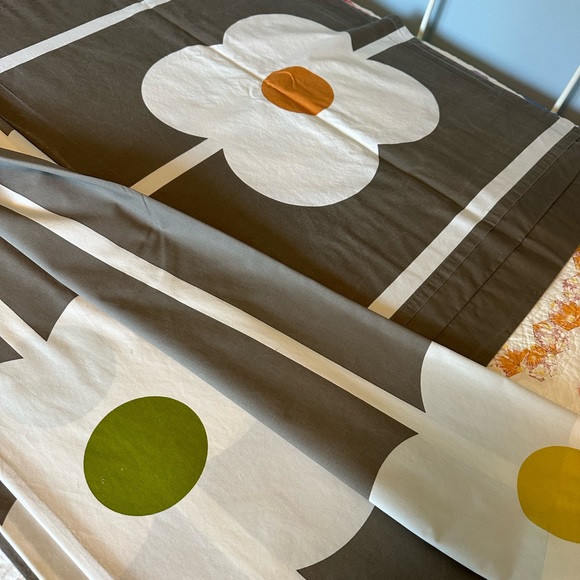 Orla Kiely Giant Abacus XL Twin Duvet Set - Mushroom With 2 Matching Shams - Picture 3 of 6